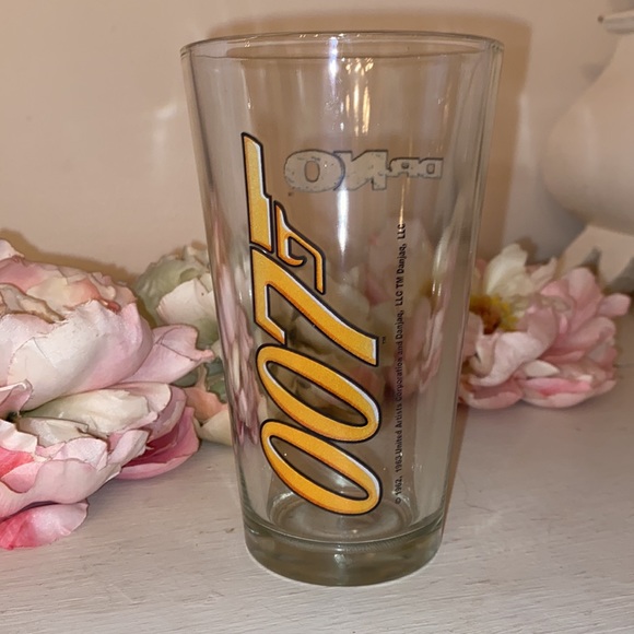 James Bond 007 Dr No Drinking Glass